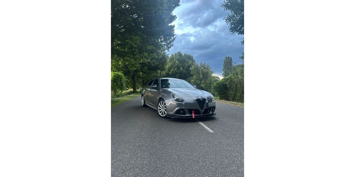 Alfa Romeo Giulietta 120.000 km 10.900 &euro; Ludwigshafen am Rhein 67065