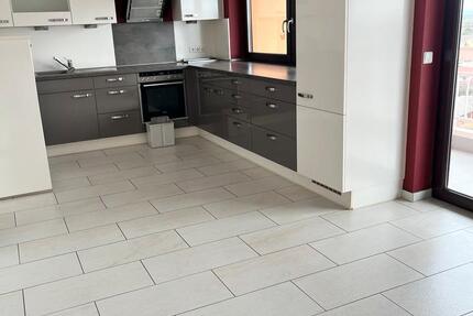 Wohnung Grünstadt - 2 Zimmer, 102 m&sup2;, 1.140&euro; | Angebot:24548713