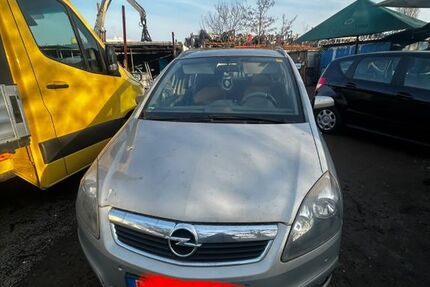 Opel Zafira 233.351 km 900 &euro; Ludwigshafen 67071