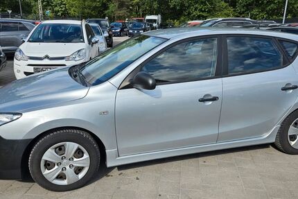 Hyundai i30 98.963 km 4.250 &euro; Lachen-Speyerdorf 67435