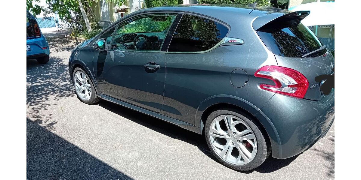Peugeot 208 65.000 km 8.500 &euro; Ludwigshafen 67065