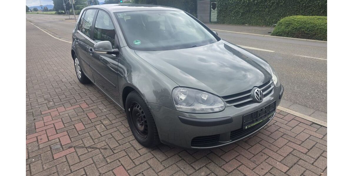 VW Golf 96.000 km 2.990 &euro; Oftersheim 68723