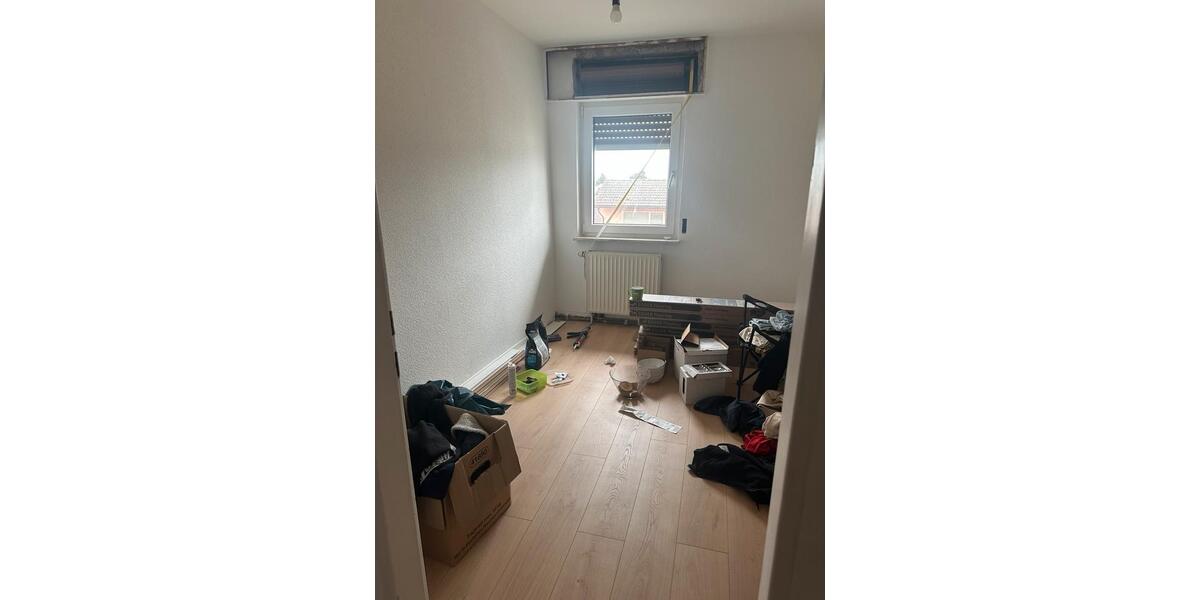 Etagenwohnung Lampertheim - 4 Zimmer, 85 m&sup2;, 1.400&euro; | Angebot:25718511