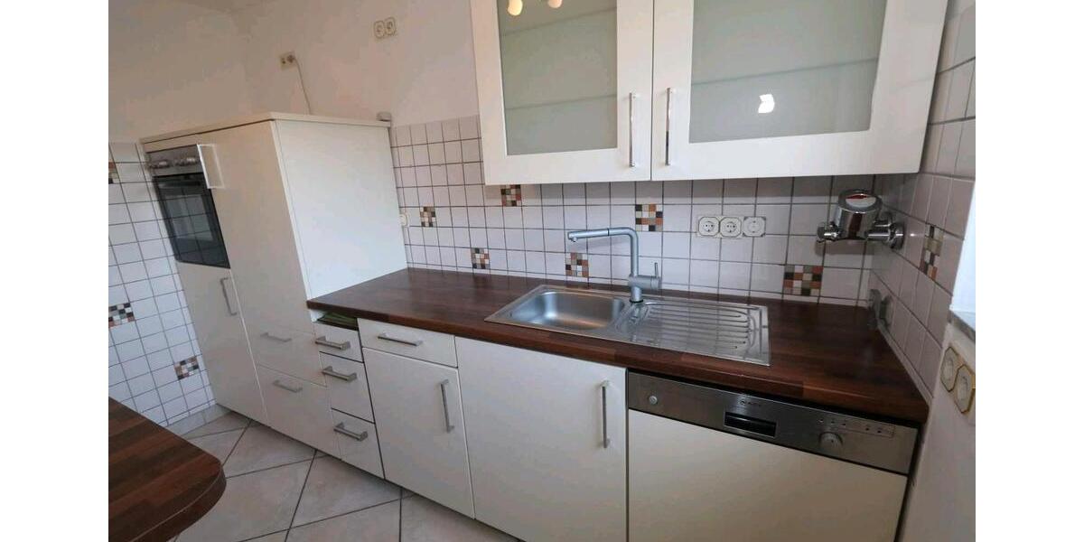Etagenwohnung Ludwigshafen am Rhein Ludwigshafen-Oggersheim - 3 Zimmer, 85 m&sup2;, 1.300&euro; | Angebot:26197786