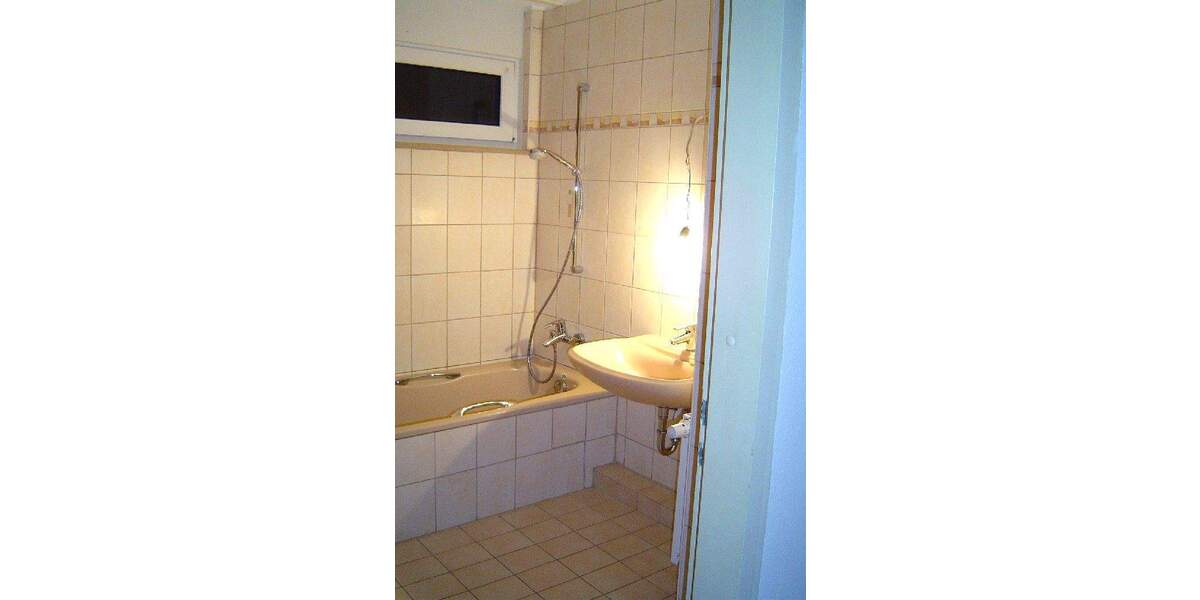 Etagenwohnung Ludwigshafen West - 3 Zimmer, 91 m&sup2;, 199.000&euro; | Angebot:25799304