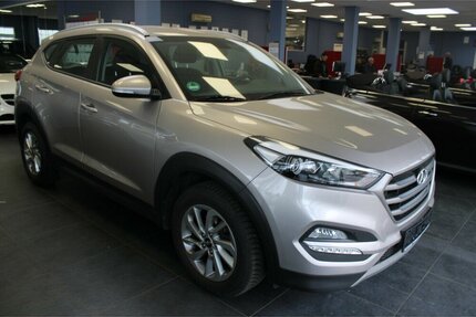 Hyundai Tucson blue 1.7 CRDi 2WD DCT Trend
