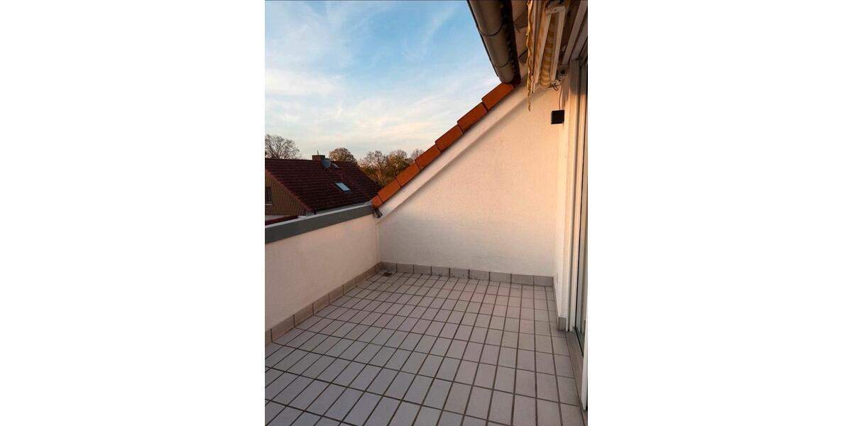 Dachgeschoßwohnung Zwingenberg - 4 Zimmer, 112 m&sup2;, 378.000&euro; | Angebot:26150971