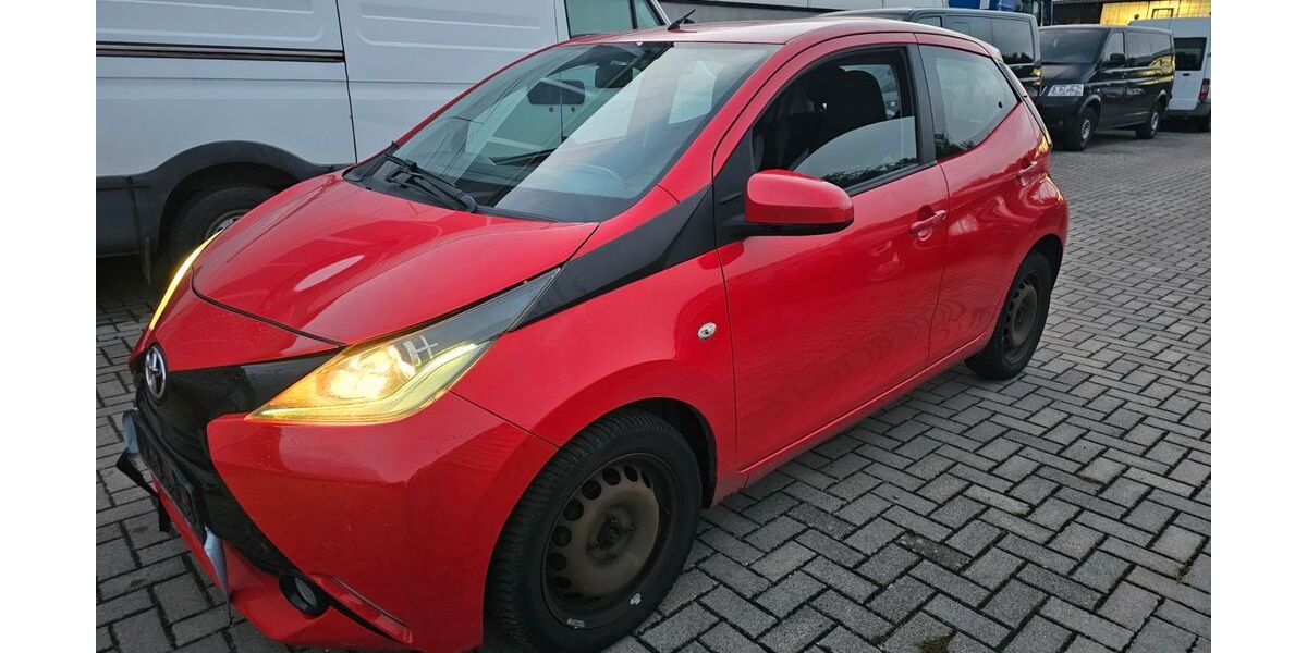 Toyota Aygo (X) 205.000 km 4.499 &euro; Bad Dürkheim 67098