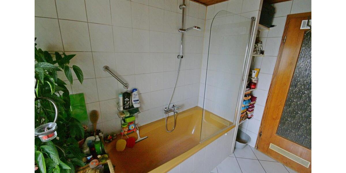Dachgeschoßwohnung Ludwigshafen am Rhein Parkinsel - 4 Zimmer, 100 m&sup2;, 400.000&euro; | Angebot:26706806