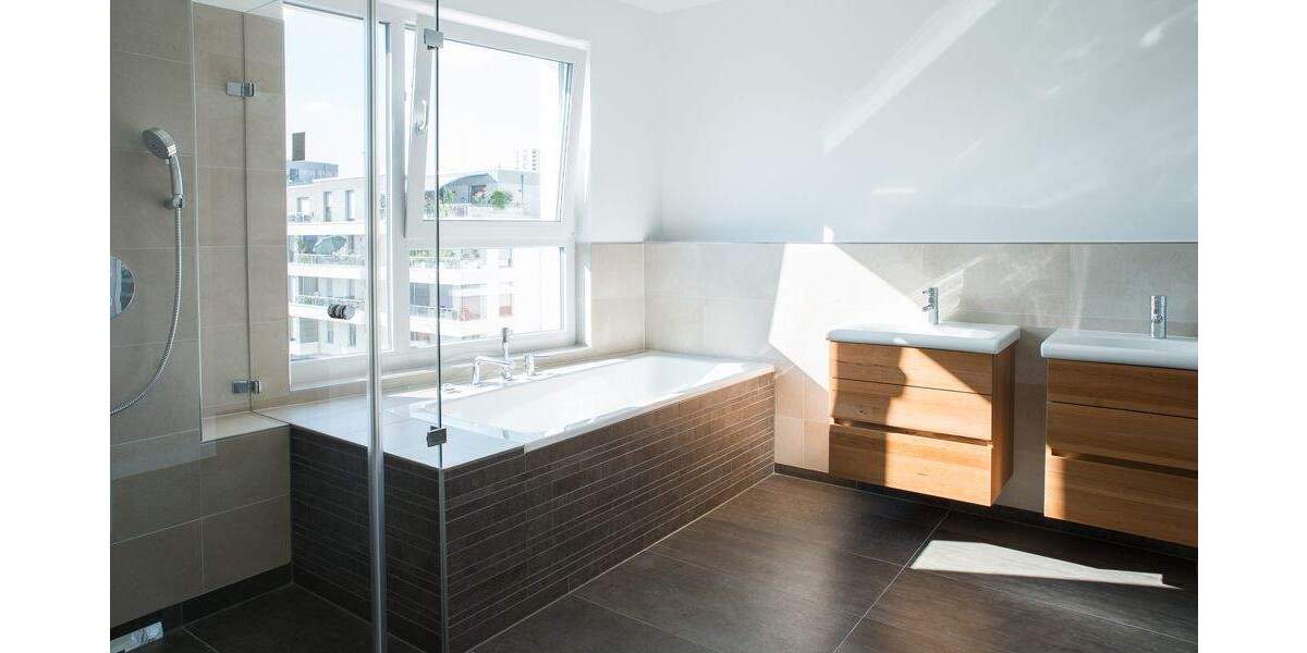 Etagenwohnung Ludwigshafen Süd - 4 Zimmer, 181 m&sup2;, 2.557&euro; | Angebot:25628262