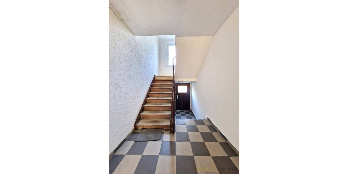 Renditestarkes Mehrfamilienhaus in gepflegtem Zustand in Mannheim Neckarau - Mehrfamilienhaus, Wohnhaus Mannheim Neckarau | Angebot:26572672