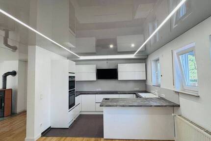 Haus Philippsburg - 6 Zimmer, 158 m&sup2;, 1.950&euro; | Angebot:26291428