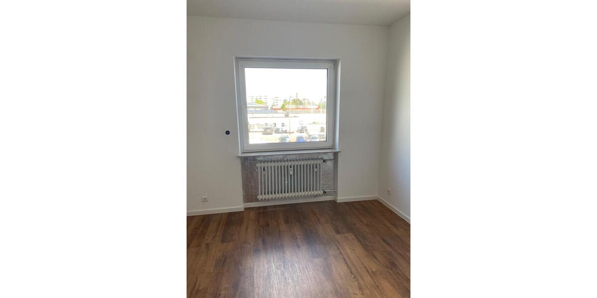 Etagenwohnung Ludwigshafen am Rhein Parkinsel - 3 Zimmer, 100 m&sup2;, 1.550&euro; | Angebot:26164843