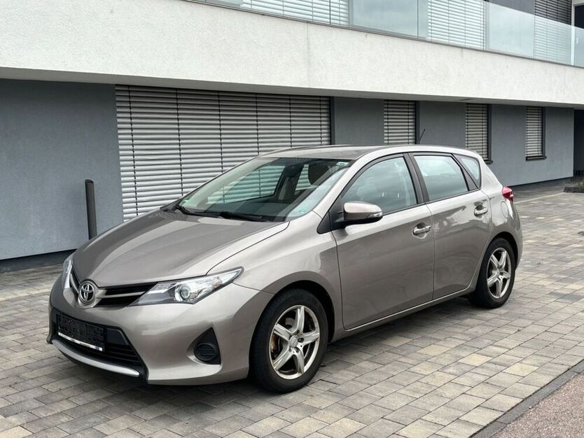 Auris