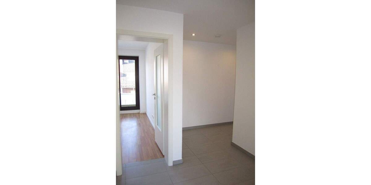 Etagenwohnung Ludwigshafen am Rhein Süd - 3 Zimmer, 102 m&sup2;, 179.000&euro; | Angebot:24334055