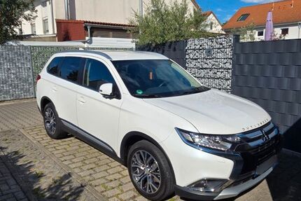 Mitsubishi Outlander 67.500 km 18.200 &euro; Mannheim 68307