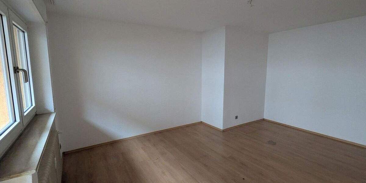 Helle 2-Zimmer Wohnung mit Balkon im 1. OG - Perfekt für Pendler und Studierende 2 zimmer