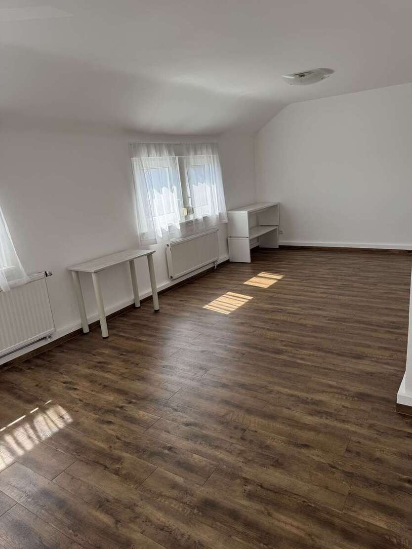 Büro in Deidesheim 690 € 81.48 m²