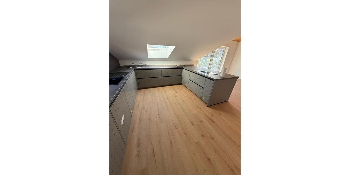 Dachgeschoßwohnung Ludwigshafen am Rhein Edigheim - 3.5 Zimmer, 85 m&sup2;, 305.000&euro; | Angebot:24526937