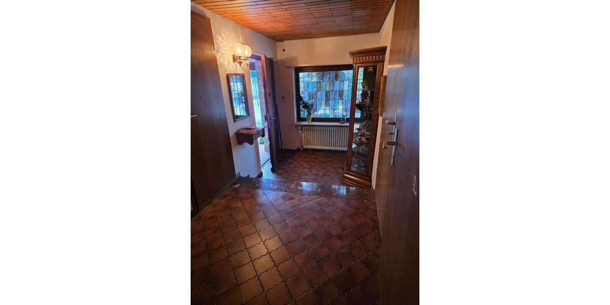 Bungalow Ludwigshafen am Rhein Pfingstweide - 8 Zimmer, 259 m&sup2;, 439.000&euro; | Angebot:24350129