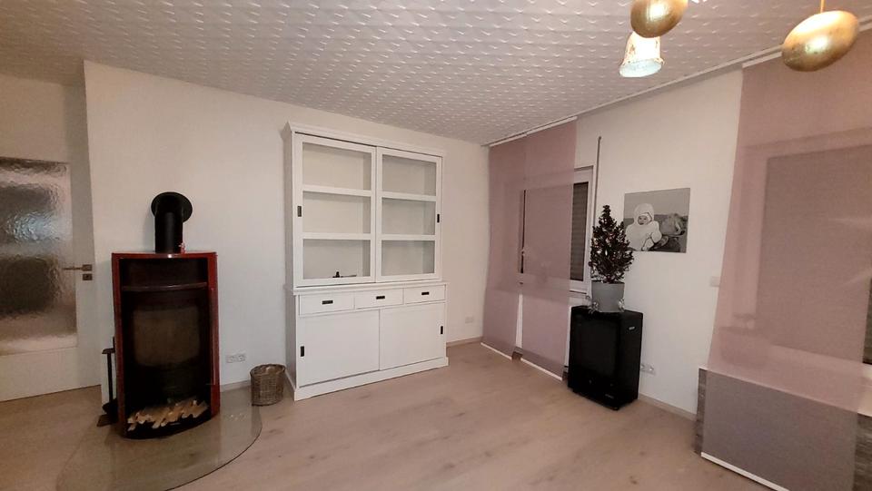 Hochparterre Ludwigshafen am Rhein Rheingönheim - 3 Zimmer, 80 m&sup2;, 980&euro; | Angebot:26579312
