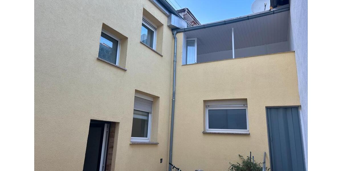 Mehrfamilienhaus, Wohnhaus Ludwigshafen am Rhein Ludwigshafen-Hemshof - 6 Zimmer, 166 m&sup2;, 418.000&euro; | Angebot:26786243