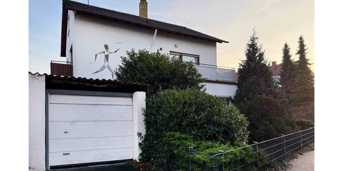 Einfamilienhaus Walldorf - 8 Zimmer, 120 m&sup2;, 680.000&euro; | Angebot:24594659