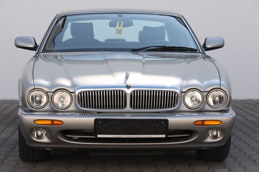 XJ