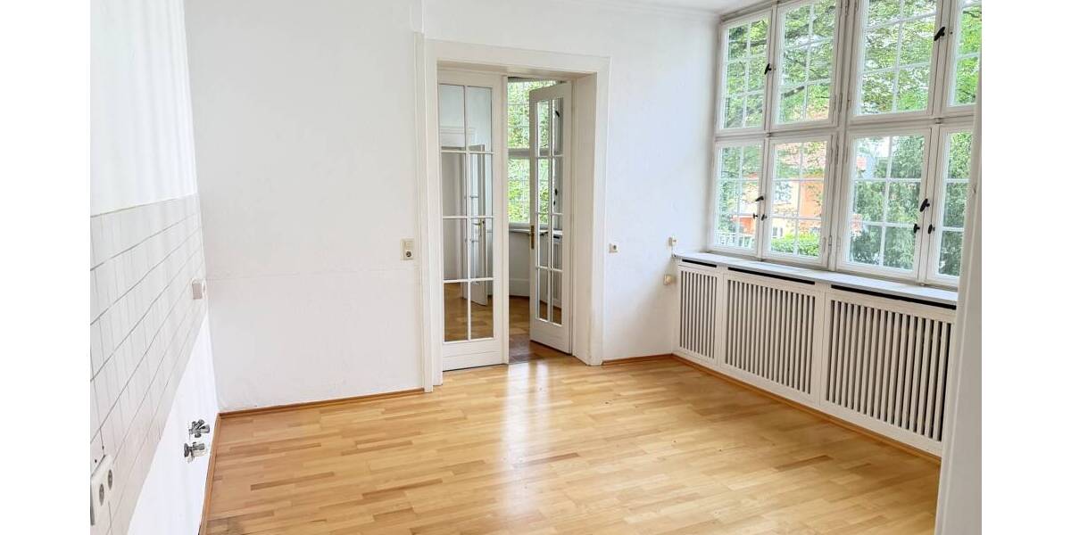 Etagenwohnung Worms Innenstadt - 5 Zimmer, 180 m&sup2;, 1.400&euro; | Angebot:26556657