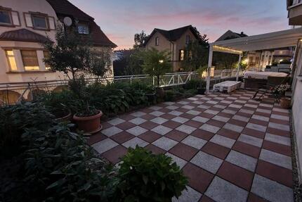 Großzügige 5-ZKB Etagenwohnung mit U-förmiger Dachterasse 5 zimmer