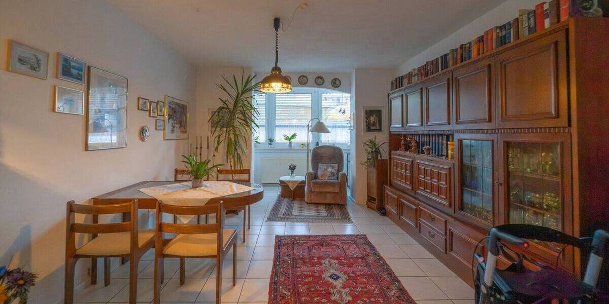 Etagenwohnung Ludwigshafen am Rhein Mitte - 4 Zimmer, 101 m&sup2;, 205.000&euro; | Angebot:26139934