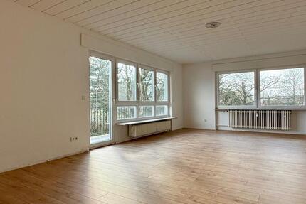 Charmante 2-Zimmer-Wohnung mit Balkon und PKW-Stellplatz in Zwingenberg Rodau