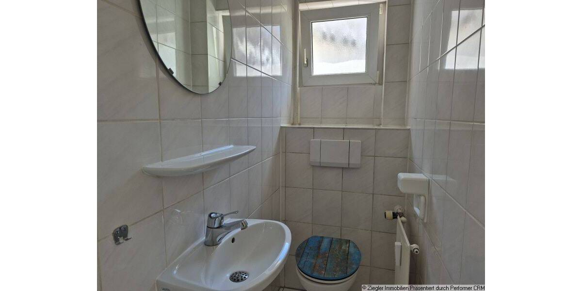 Etagenwohnung Sandhausen - 6 Zimmer, 148 m&sup2;, 1.850&euro; | Angebot:26833552