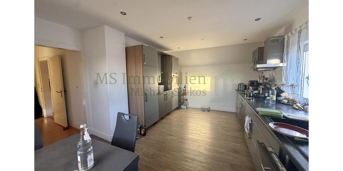 Dachgeschoßwohnung Bensheim - 3 Zimmer, 92 m&sup2;, 1.100&euro; | Angebot:24978435