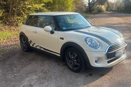 Mini ONE 117.300 km 8.990 &euro; Harthausen 67376