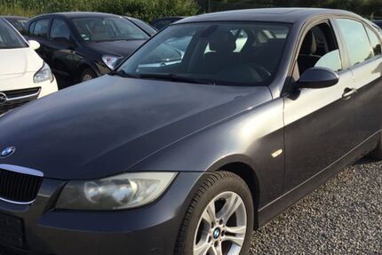BMW 318 220.000 km 2.300 € Wiesenbach 69257