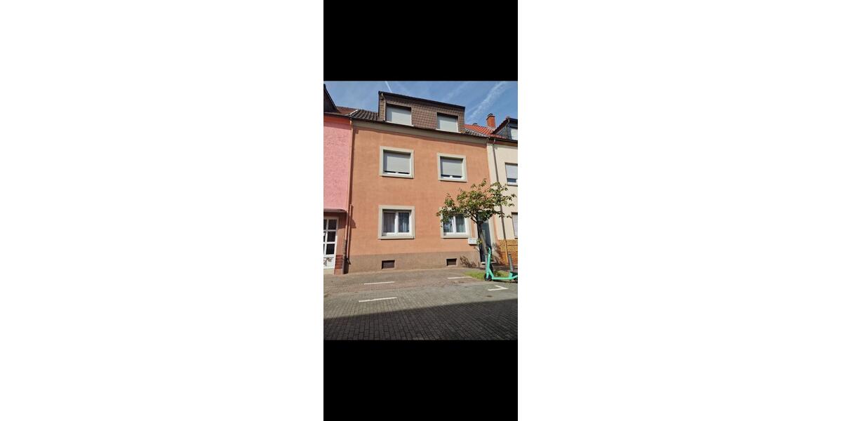 Reihenhaus Ludwigshafen am Rhein Mundenheim - 6 Zimmer, 153 m&sup2;, 399.000&euro; | Angebot:27245311