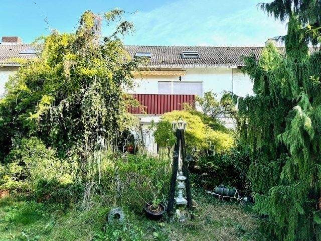 Reihenmittelhaus Mannheim Rheinau - 6 Zimmer, 249 m&sup2;, 375.000&euro; | Angebot:25685527