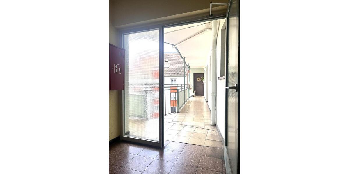 Etagenwohnung Mannheim - 3 Zimmer, 70 m&sup2;, 1.000&euro; | Angebot:26313896