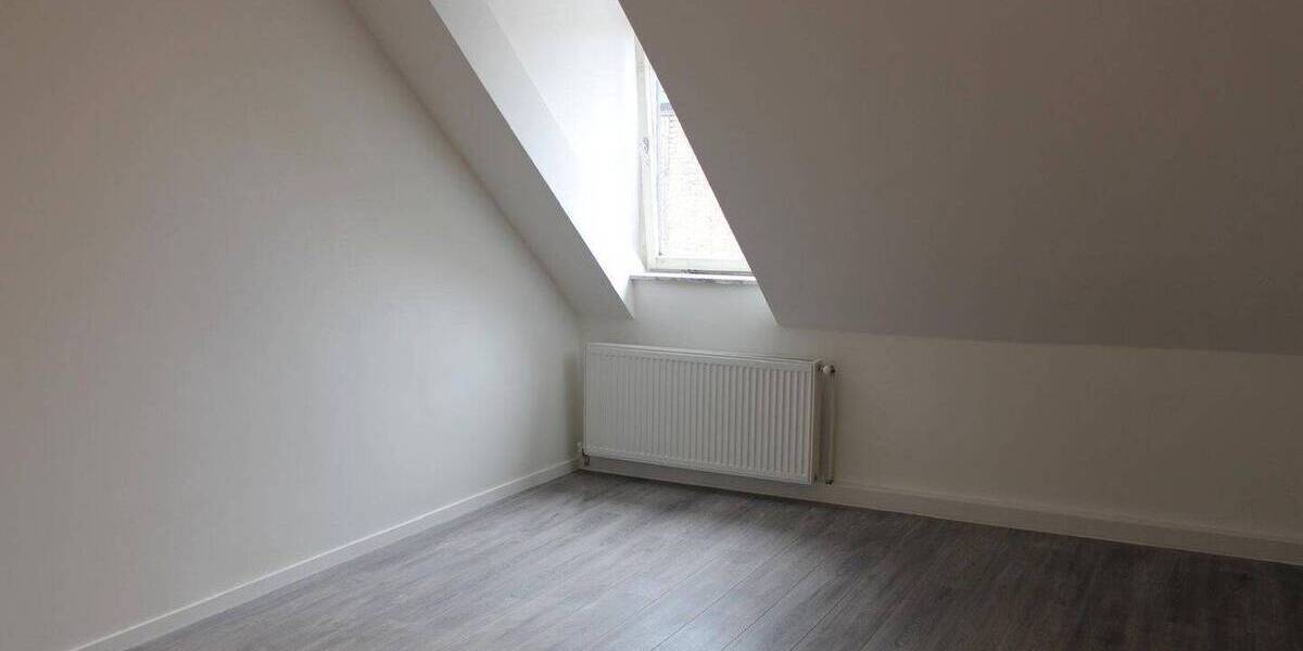 Etagenwohnung Frankenthal - 5 Zimmer, 100 m&sup2;, 1.280&euro; | Angebot:26789349