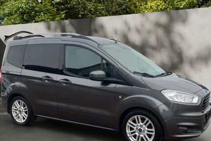 Ford Tourneo Courier 91.000 km 10.500 &euro; Neustadt 67434