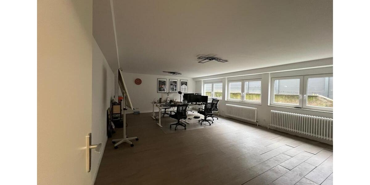 Etagenwohnung Ludwigshafen am Rhein Ludwigshafen-Oggersheim - 3 Zimmer, 127 m&sup2;, 1.100&euro; | Angebot:26224947