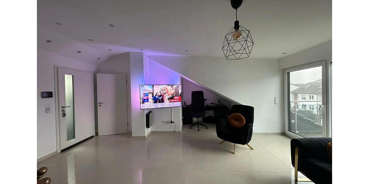 luxuriöse neubau 2Z dachgeschossPenthouse mit Terasse, EBK, FBH 2 zimmer