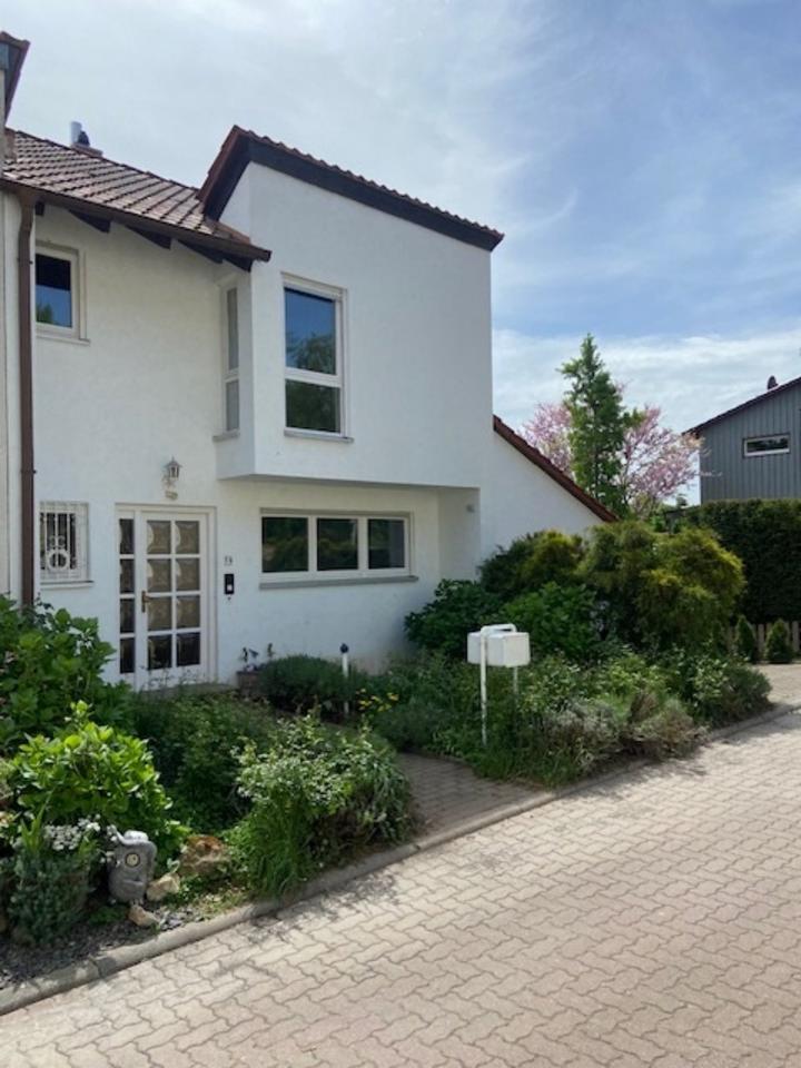 MODERNE DOPPELHAUSHÄLFTE MIT VIEL CHARME -HERRLICHEM AUSBLICK