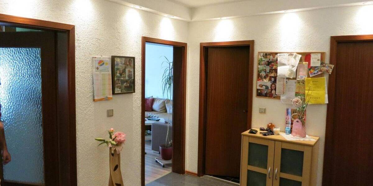 Etagenwohnung Mannheim Rheinau - 3 Zimmer, 86 m&sup2;, 299.000&euro; | Angebot:26290139