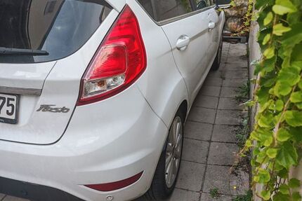 Ford Fiesta 176.500 km 4.300 &euro; Bensheim 64625