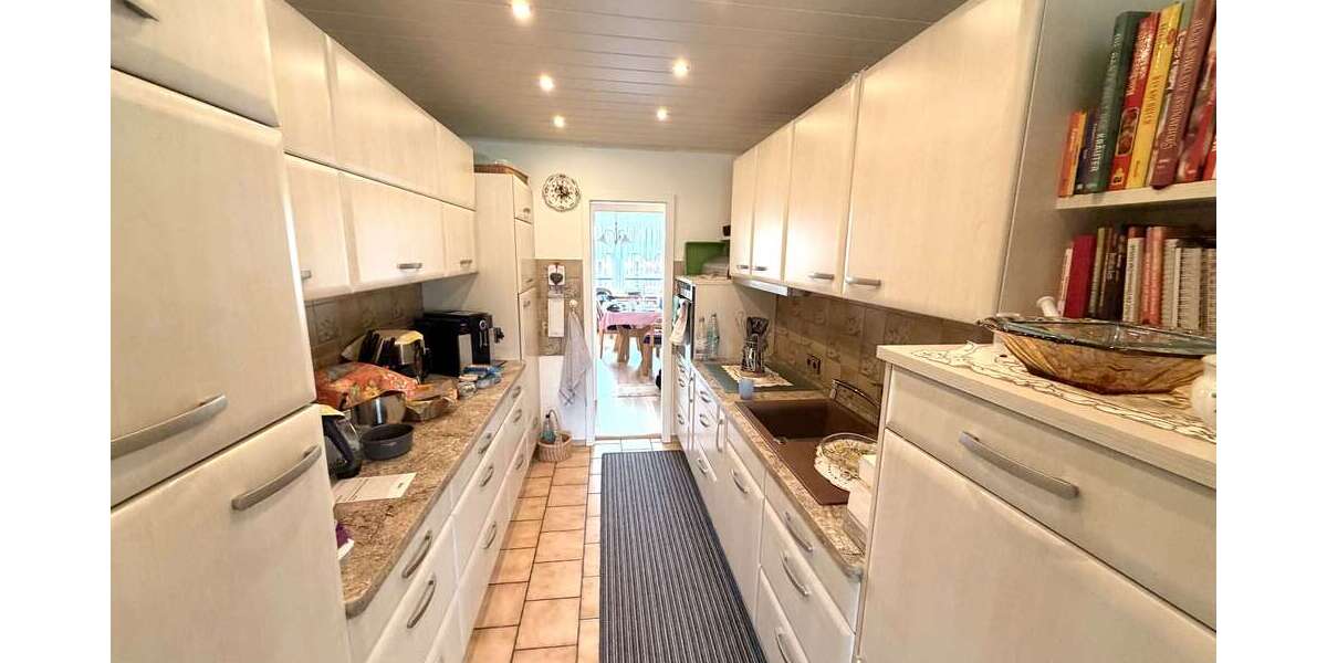 Etagenwohnung Mannheim Neckarstadt-Ost - 4 Zimmer, 100 m&sup2;, 295.000&euro; | Angebot:26116424