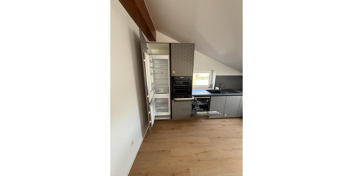 Dachgeschoßwohnung Ludwigshafen am Rhein Edigheim - 3.5 Zimmer, 85 m&sup2;, 305.000&euro; | Angebot:24526937