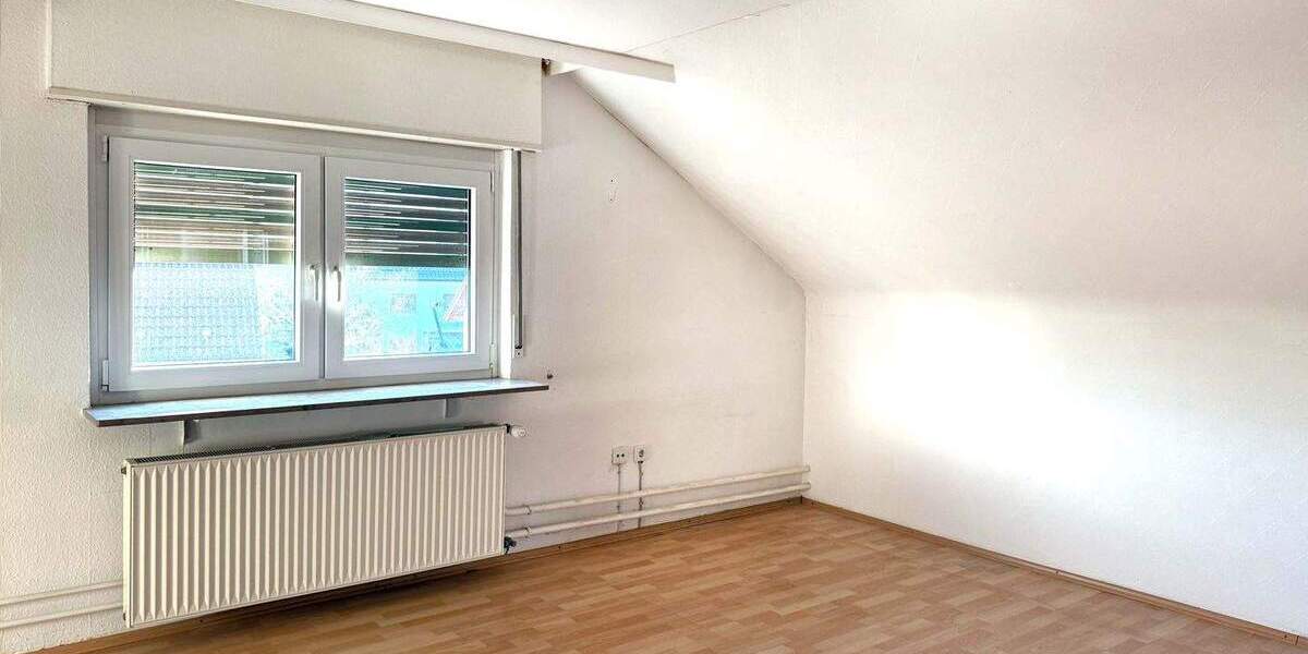 Mehrfamilienhaus, Wohnhaus Brühl - 7 Zimmer, 200 m&sup2;, 398.000&euro; | Angebot:24857754