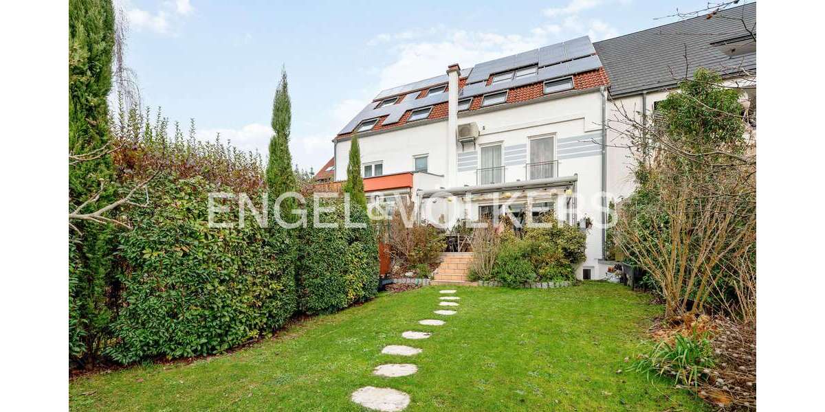 Einfamilienhaus Hockenheim - 7 Zimmer, 220 m&sup2;, 2.500&euro; | Angebot:26374015